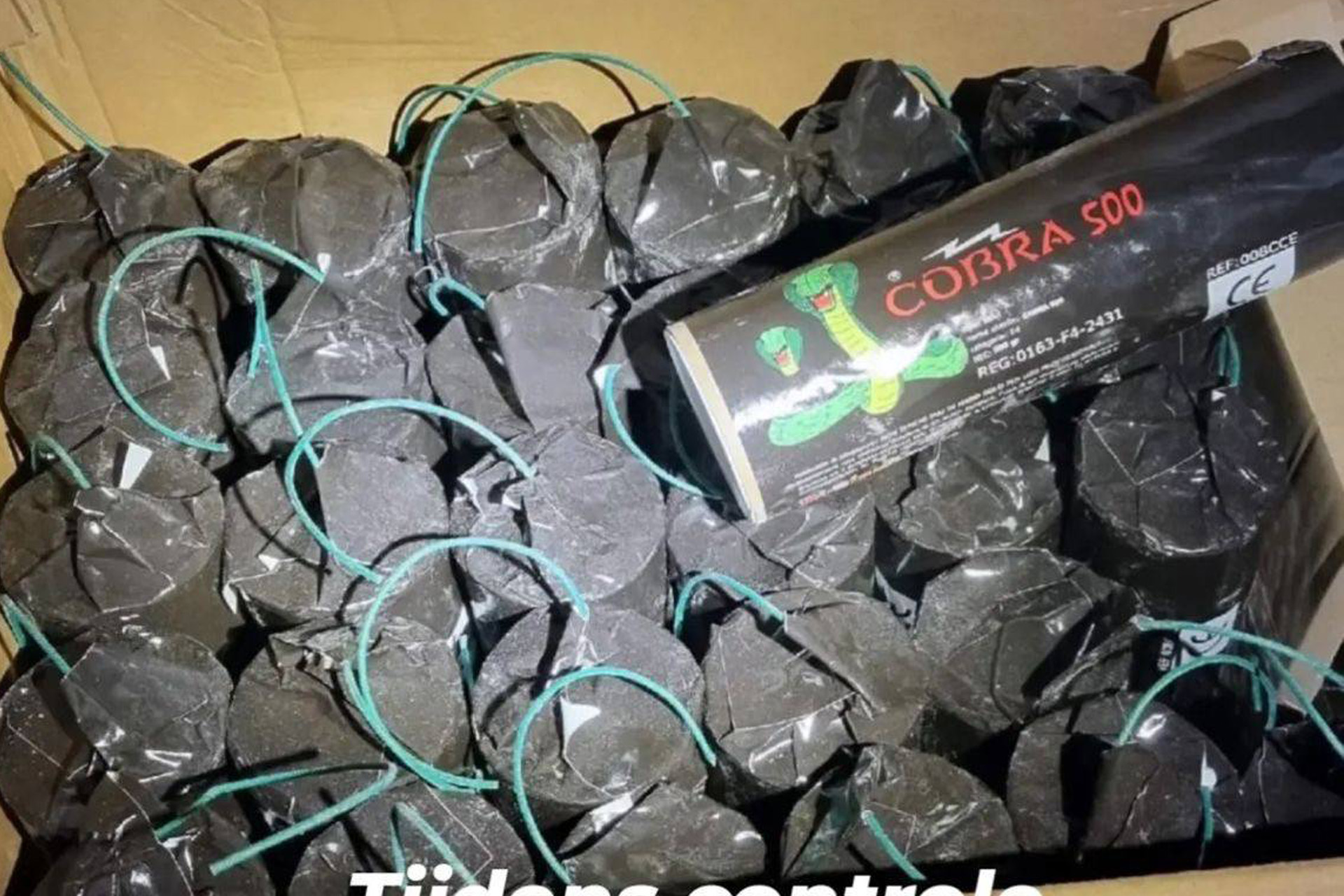 Illegaal zelfgemaakt Cobra-vuurwerk gevonden bij controle