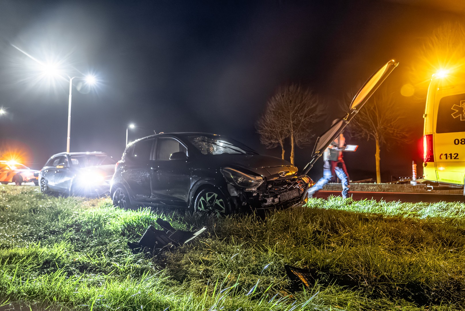 Auto botst na mislukte invoegmanoeuvre