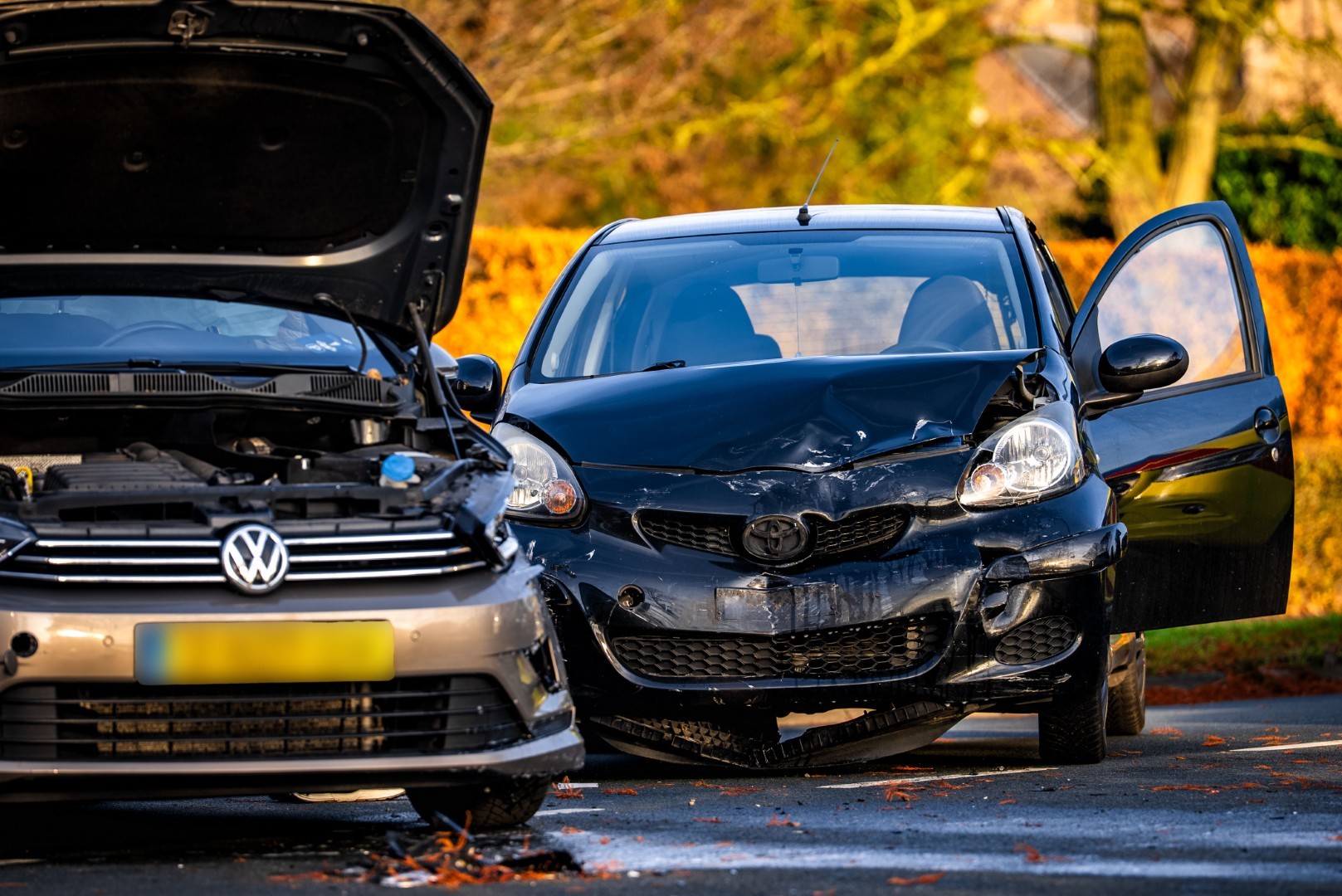 Fors beschadigde auto’s bij botsing