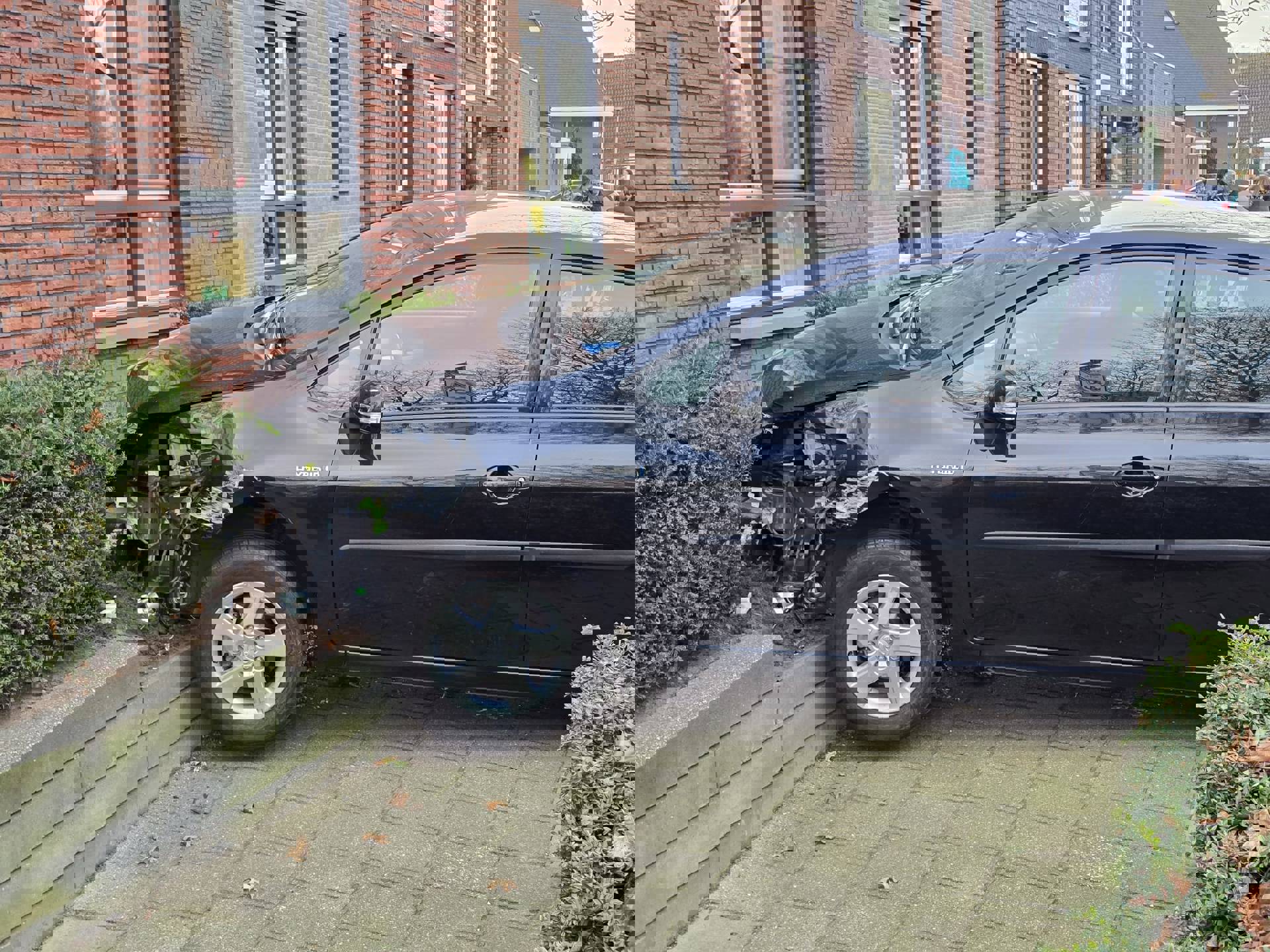 Rijbewijs ingevorderd na onwel worden en botsing met verzorgingstehuis