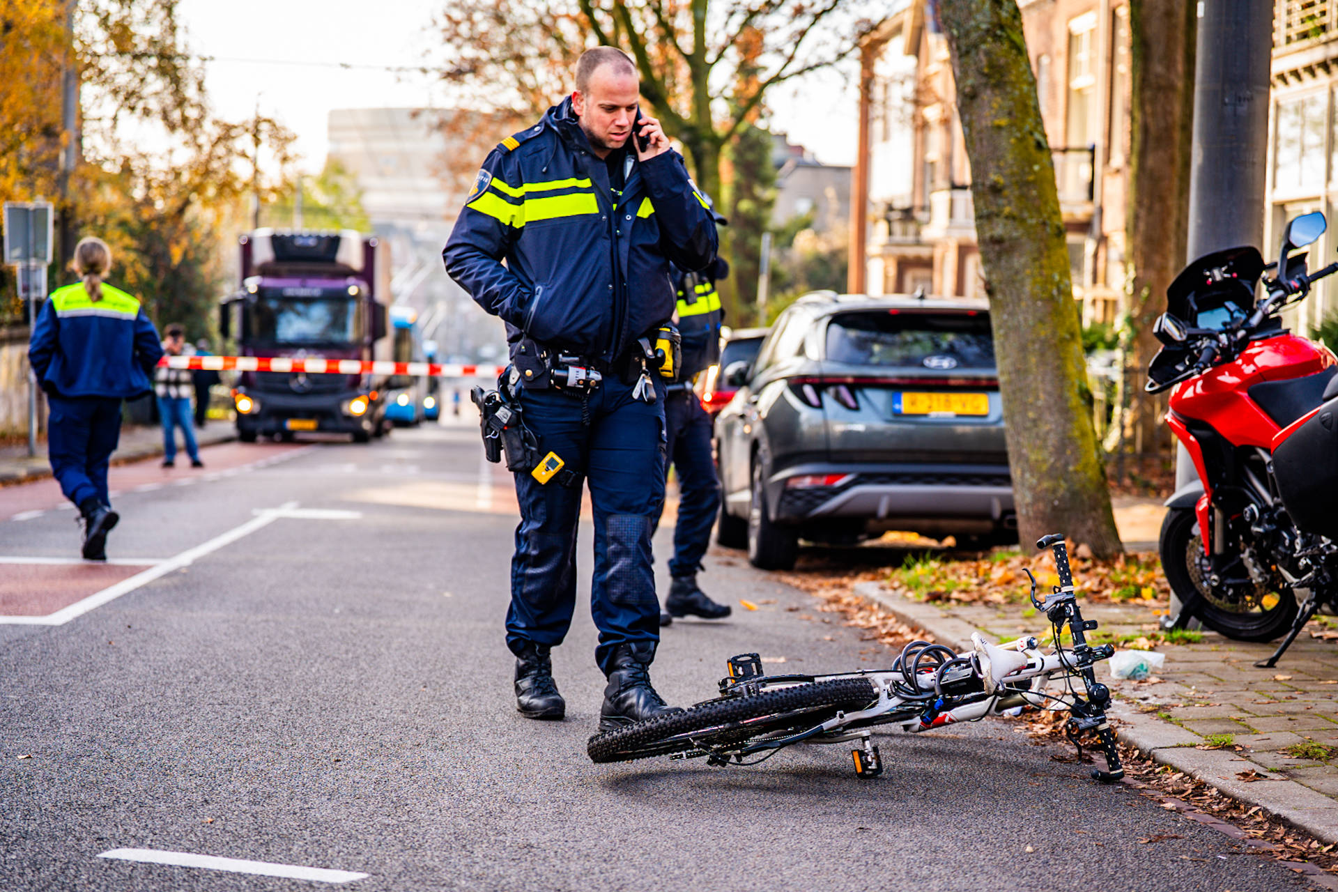 Mountainbiker raakt ernstig gewond bij ongeluk in Arnhem