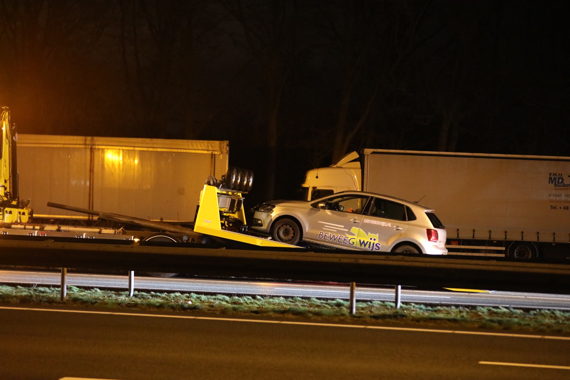 Ruim 10 kilometer file door botsing op snelweg