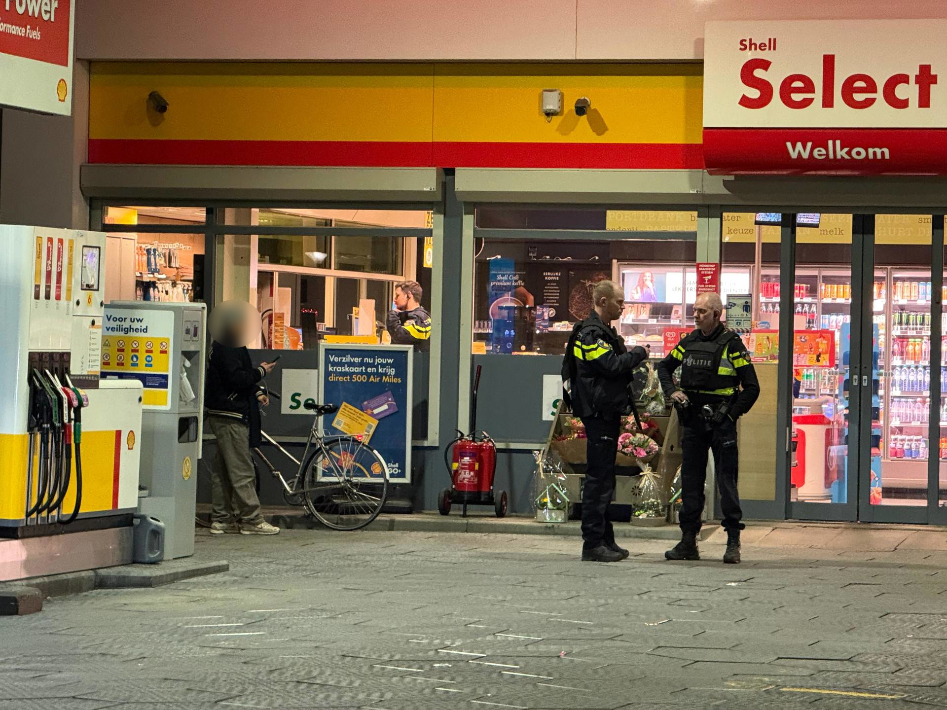 Politie doet onderzoek naar overval tankstation
