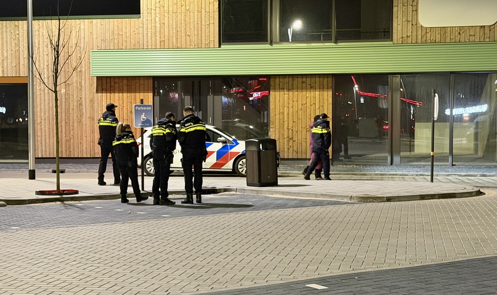 Grote politie-inzet voor verwarde man in Duiven