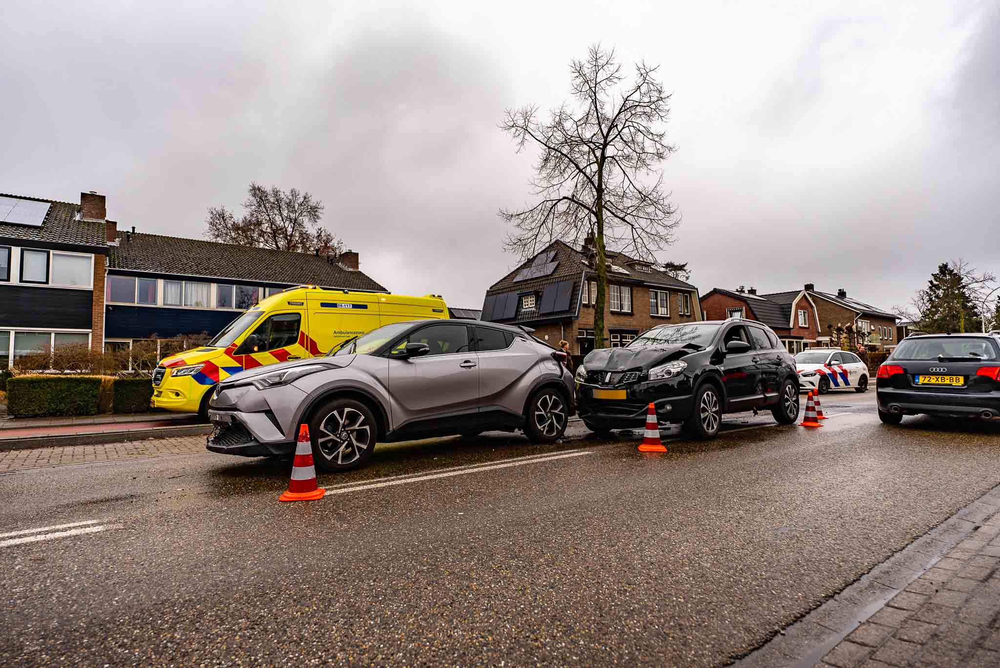 Vier voertuigen beschadigd bij kettingbotsing