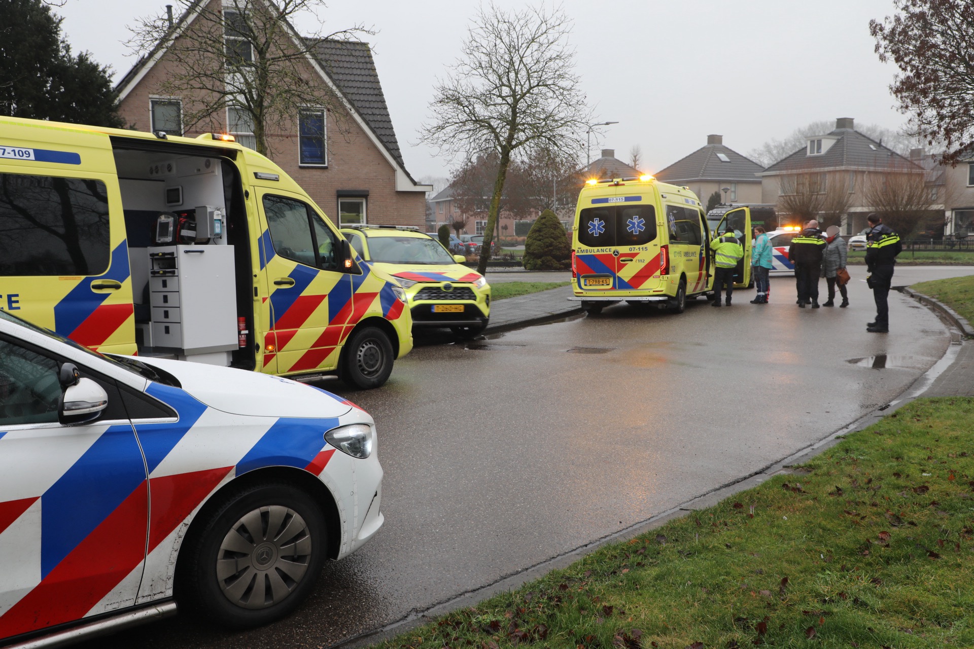 Fietser raakt buiten bewustzijn bij ongeval, traumahelikopter opgeroepen