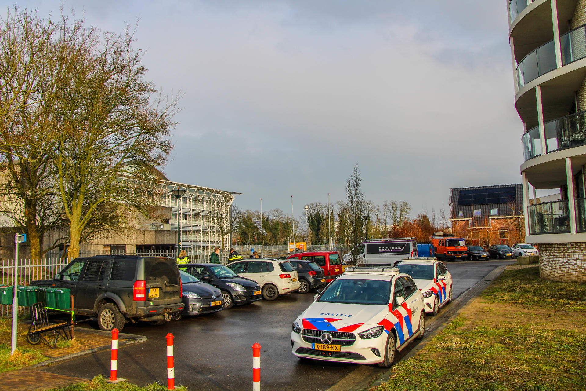 Politie grijpt in na binnendringen verlaten fabriekspand door jongeren