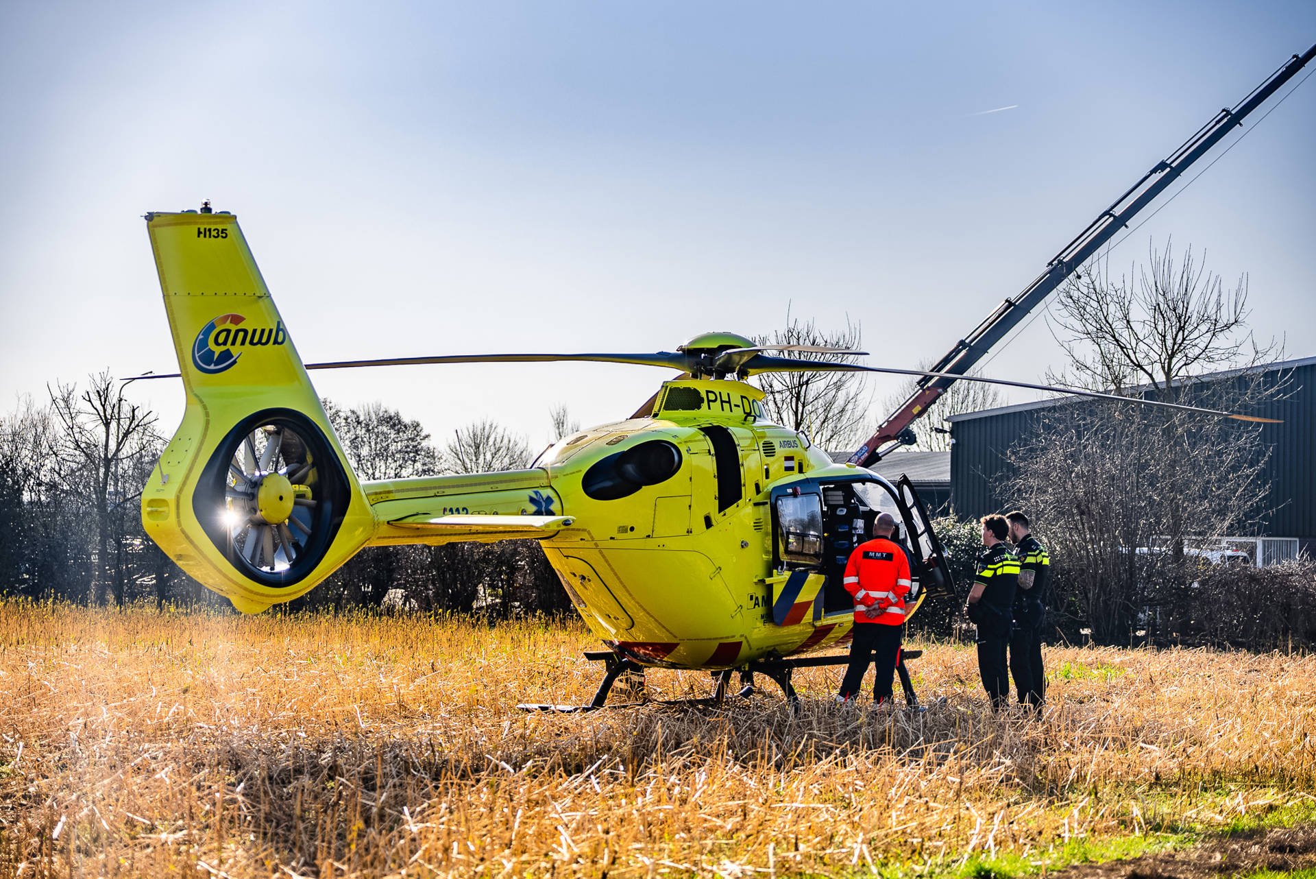 Persoon gewond bij mogelijk bedrijfsongeval