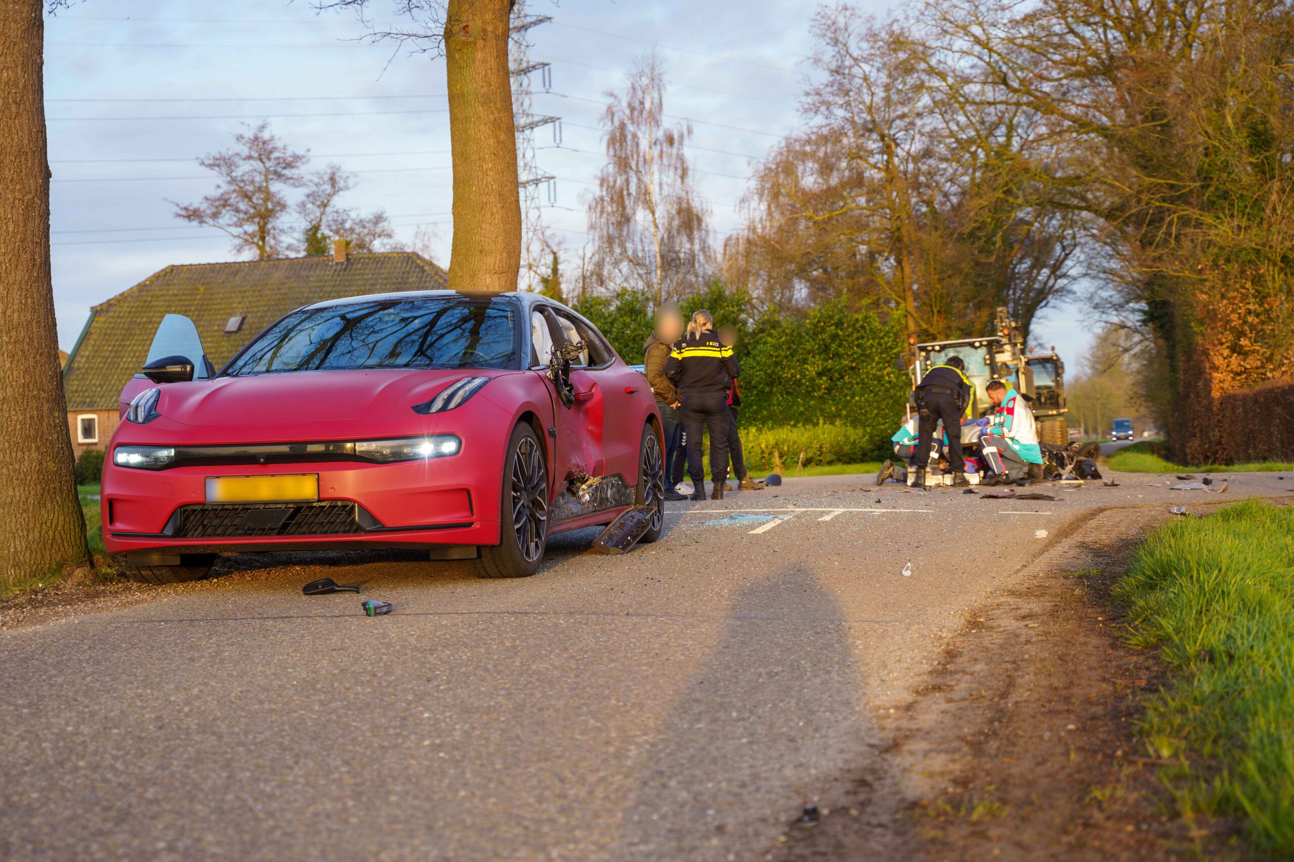 Scooterrijder gewond na botsing met auto