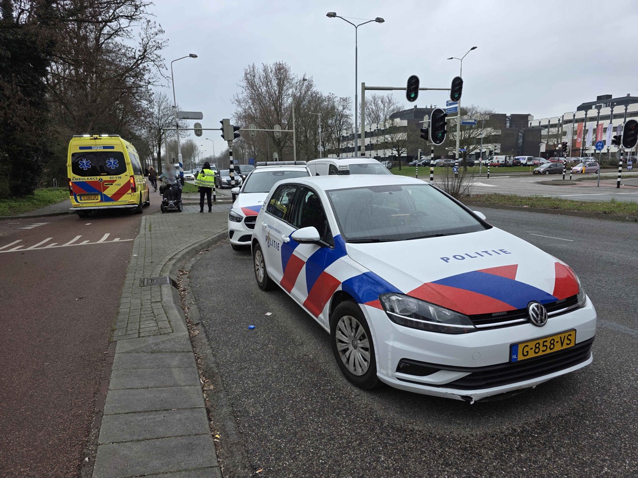 Fietster gewond na botsing met scooter