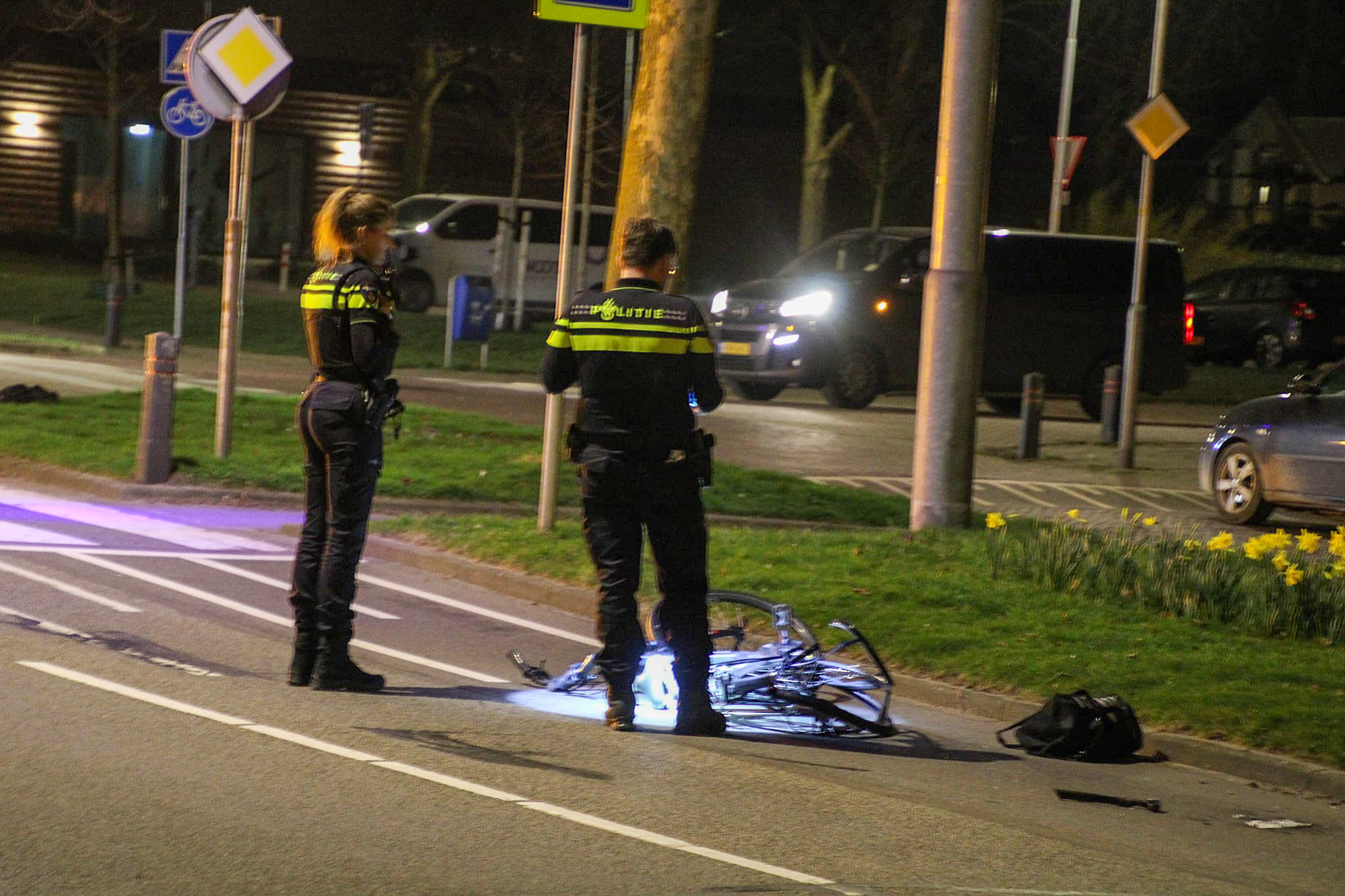 Overstekende fietser aangereden door motorrijder