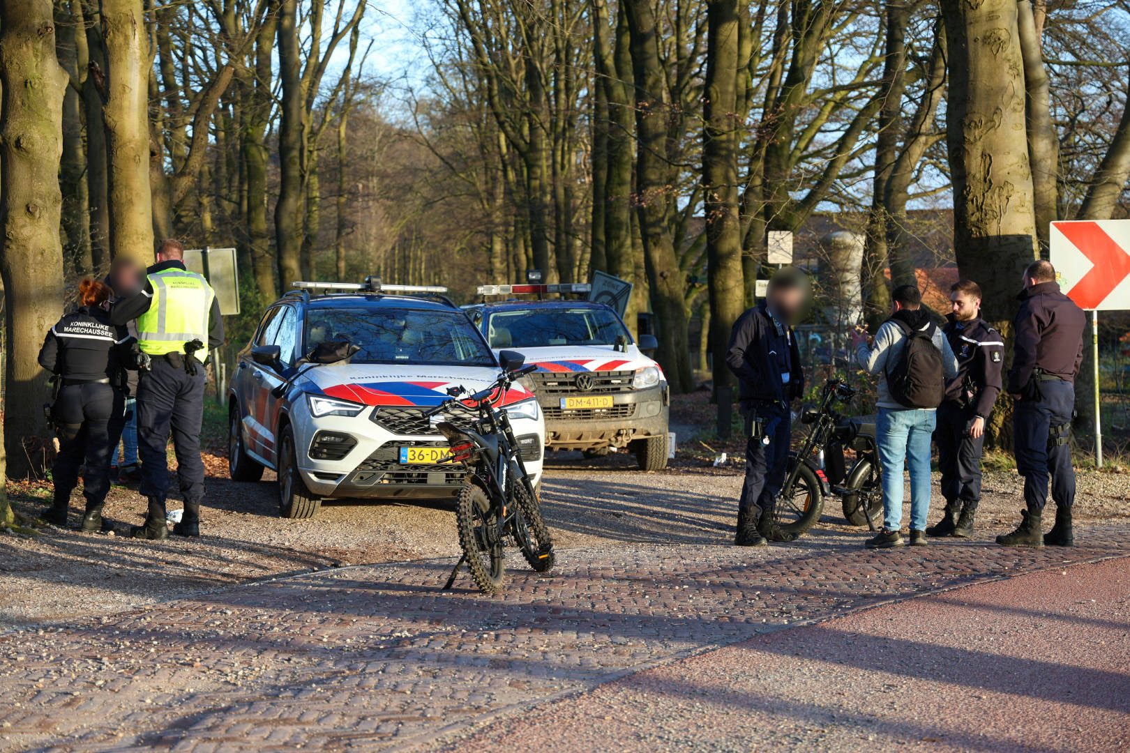 Marechaussee treft Syriër met terugkeerbesluit aan bij controle