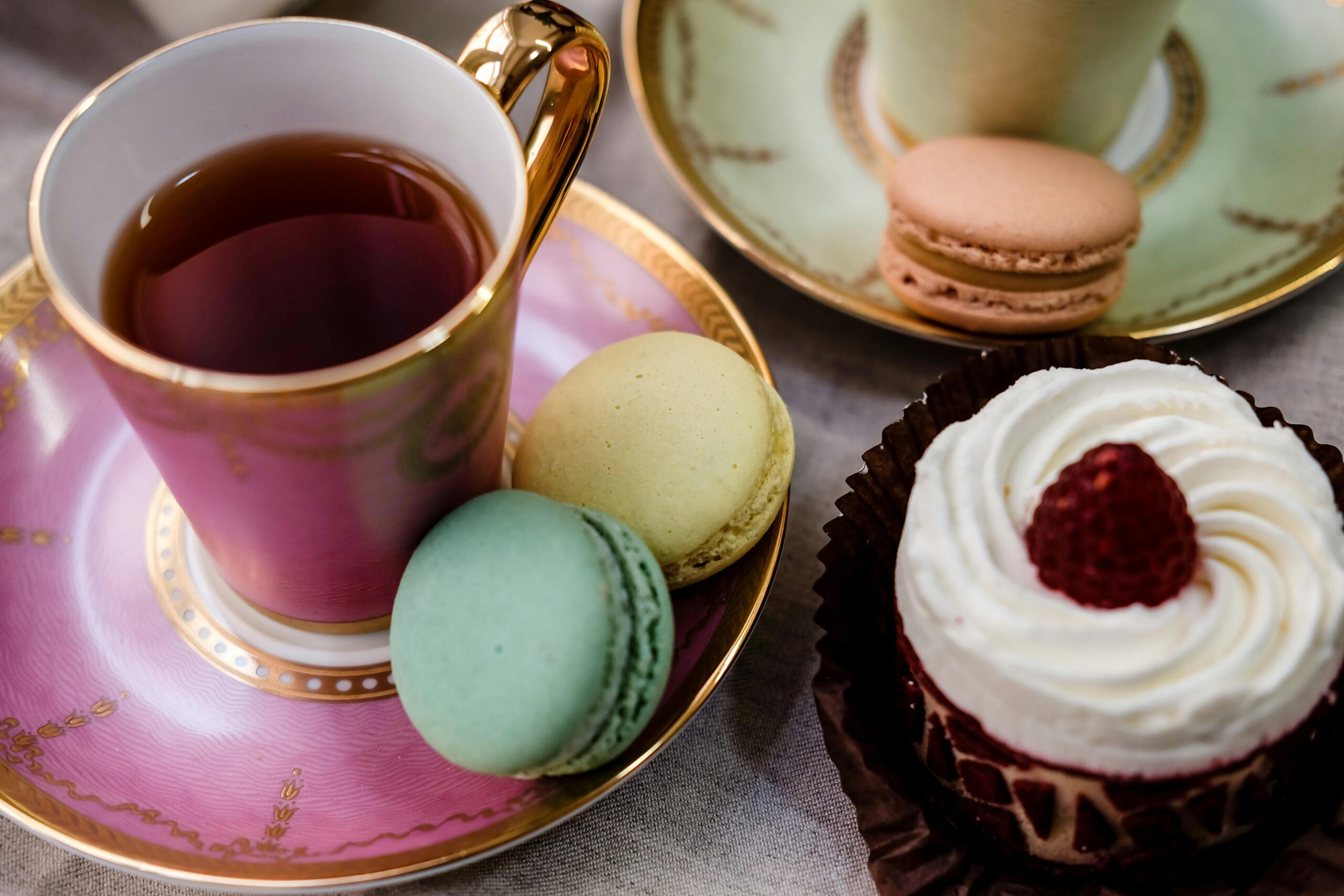 Samen vieren: de groeiende populariteit van moderne sociale bijeenkomsten