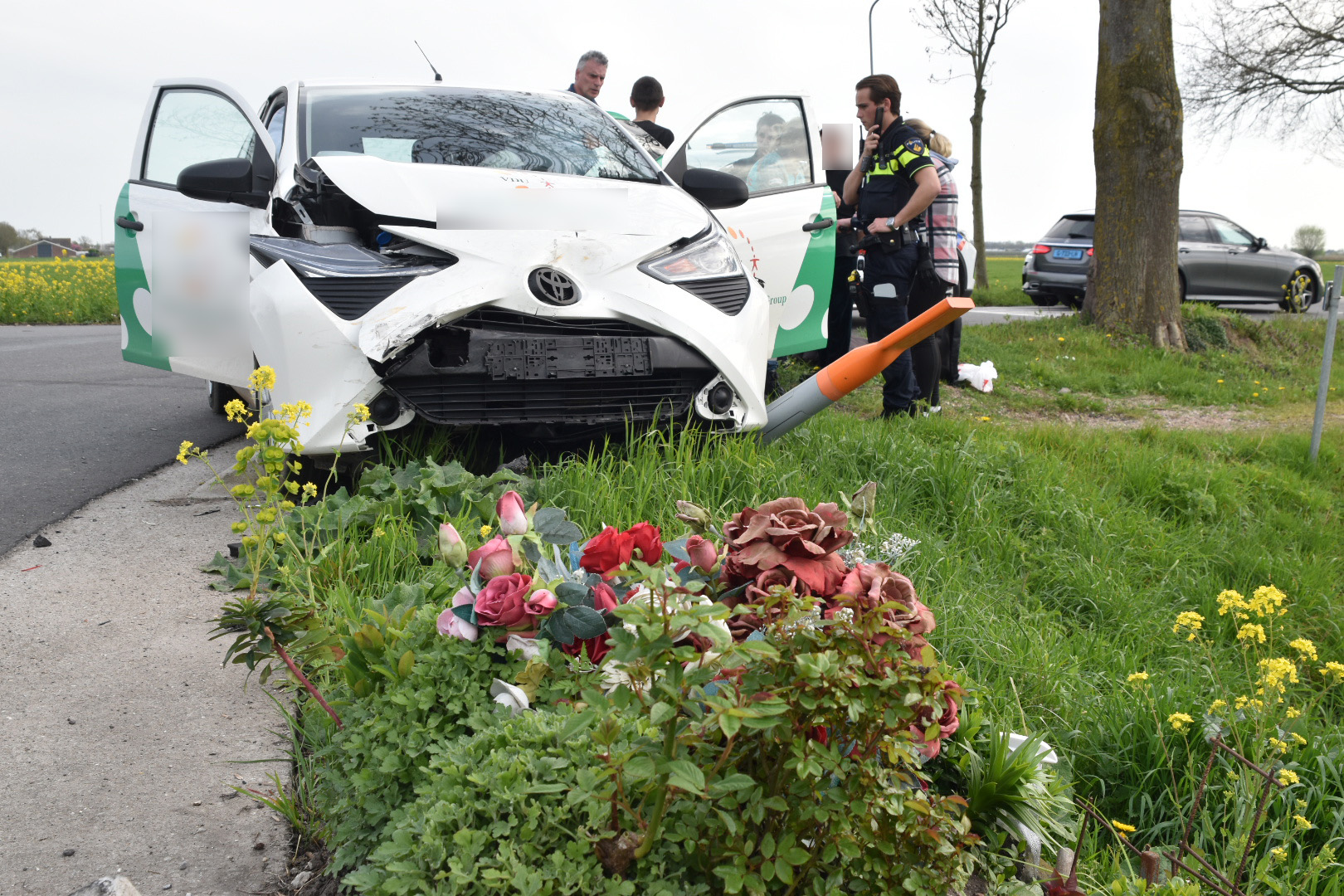 Grote schade na ongeluk tussen twee auto’s