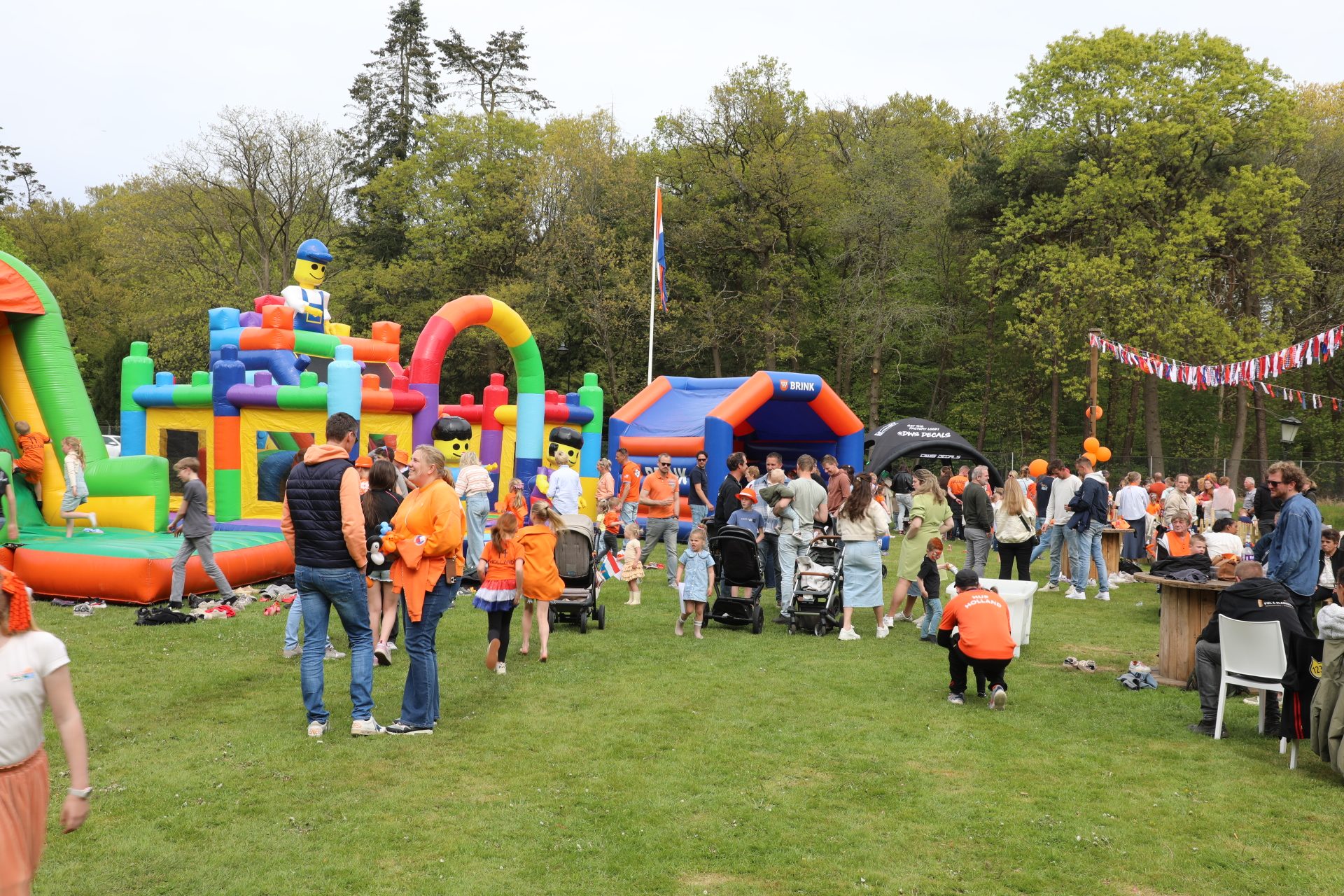 Brandweer houdt geslaagde open dag op Koningsdag