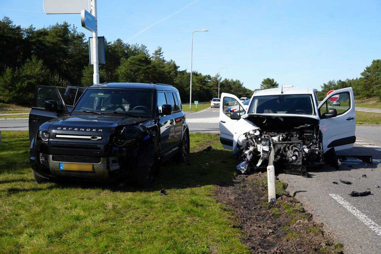 Flinke botsing door voorrangsfout
