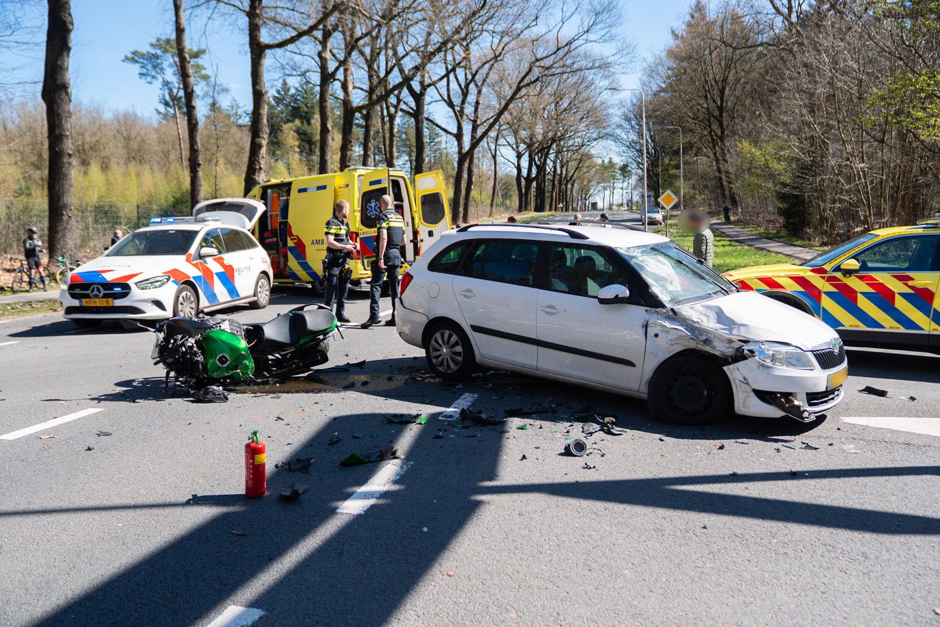 Motorrijder zwaargewond na ongeval met automobilist