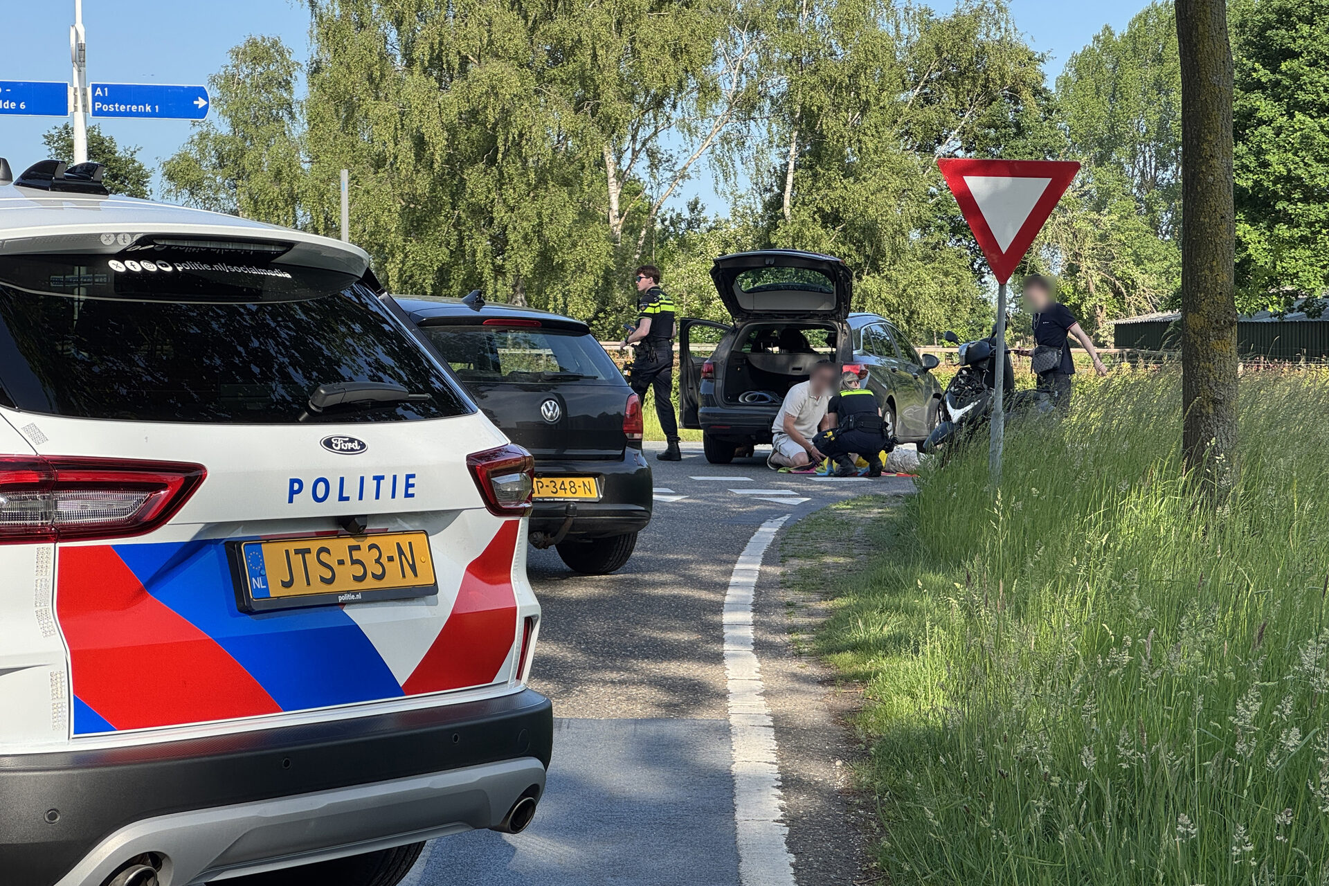 Scooterrijder gewond na botsing met auto