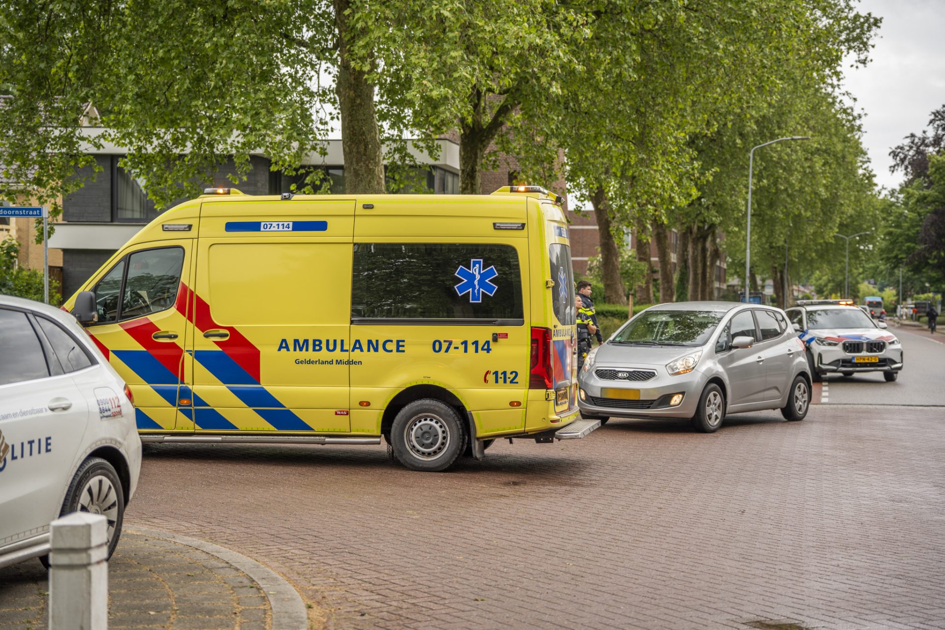 Fietser gewond na botsing met auto