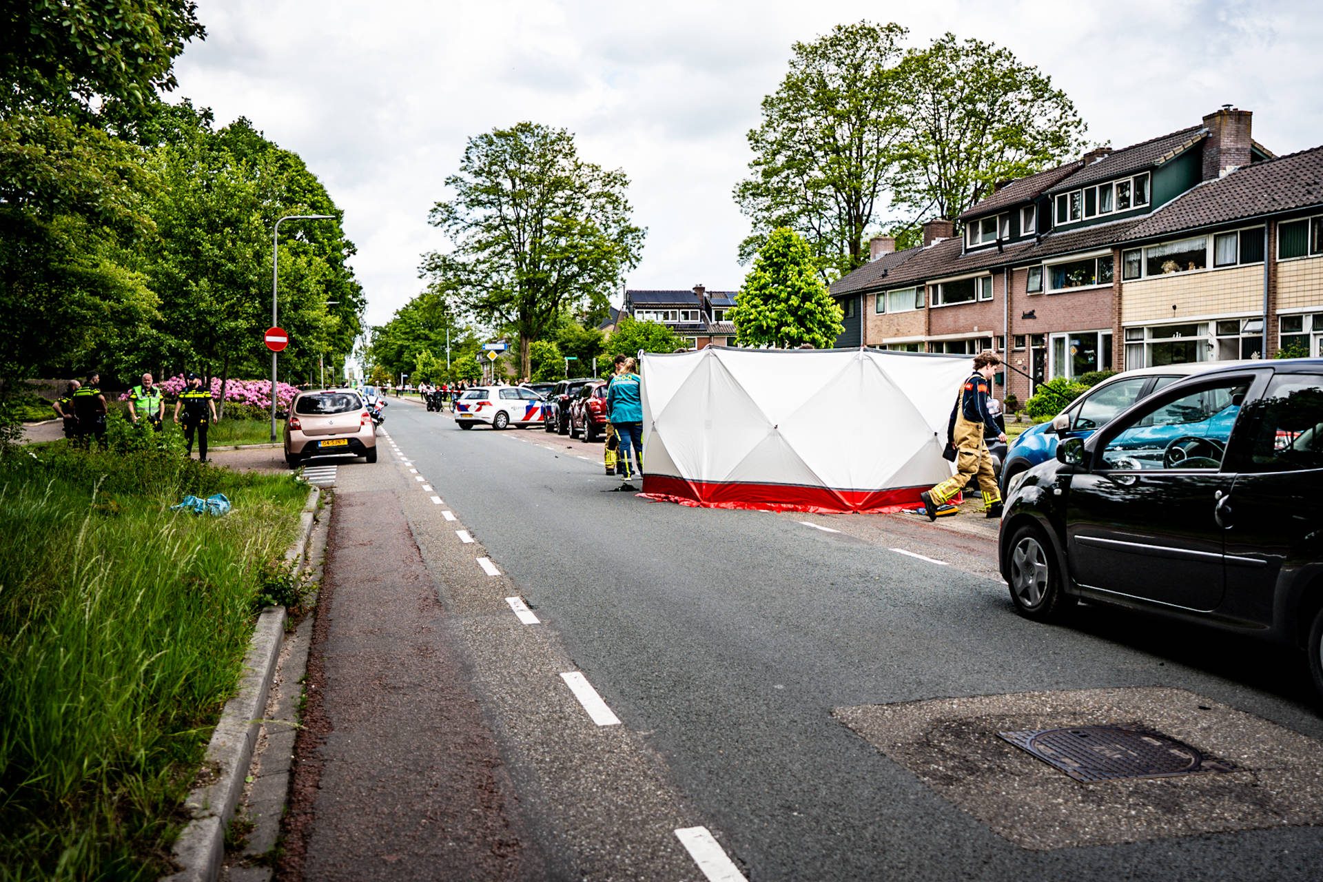 Automobilist vlucht na dodelijke aanrijding in woonwijk