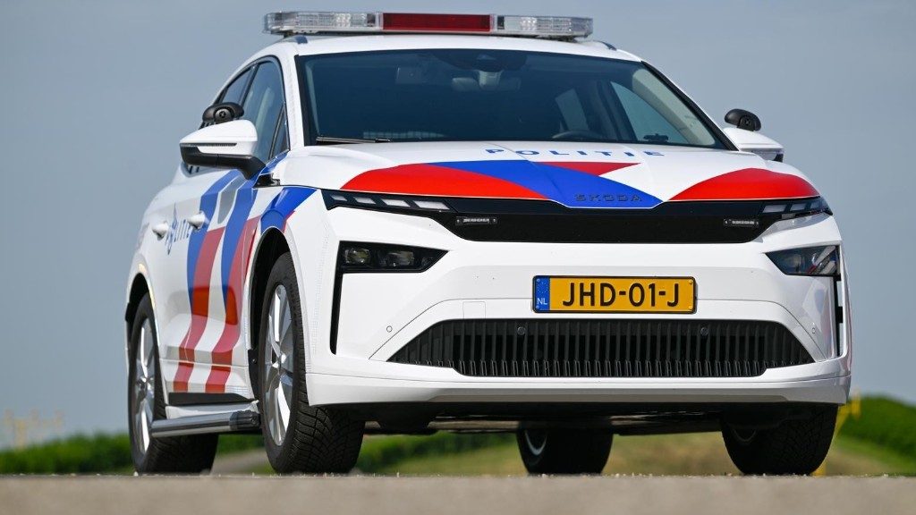 Politie krijgt nieuwe elektrische voertuigen