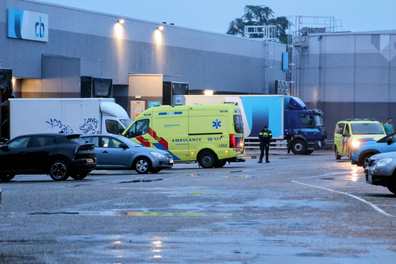 Hulpdiensten massaal ingezet voor ongeval bij Centraal Boekhuis