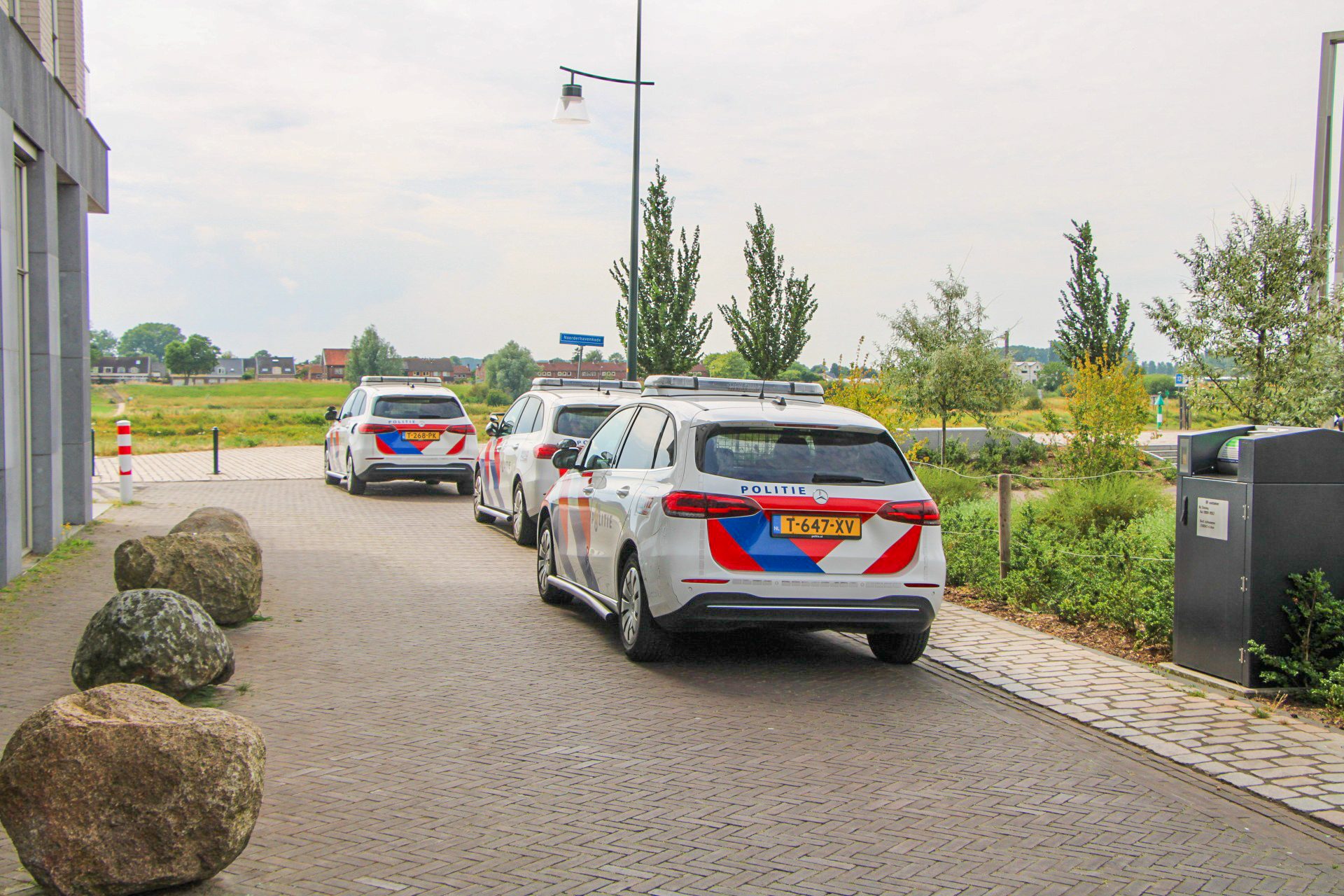 Vrouw uit IJssel gehaald na melding persoon te water Zutphen