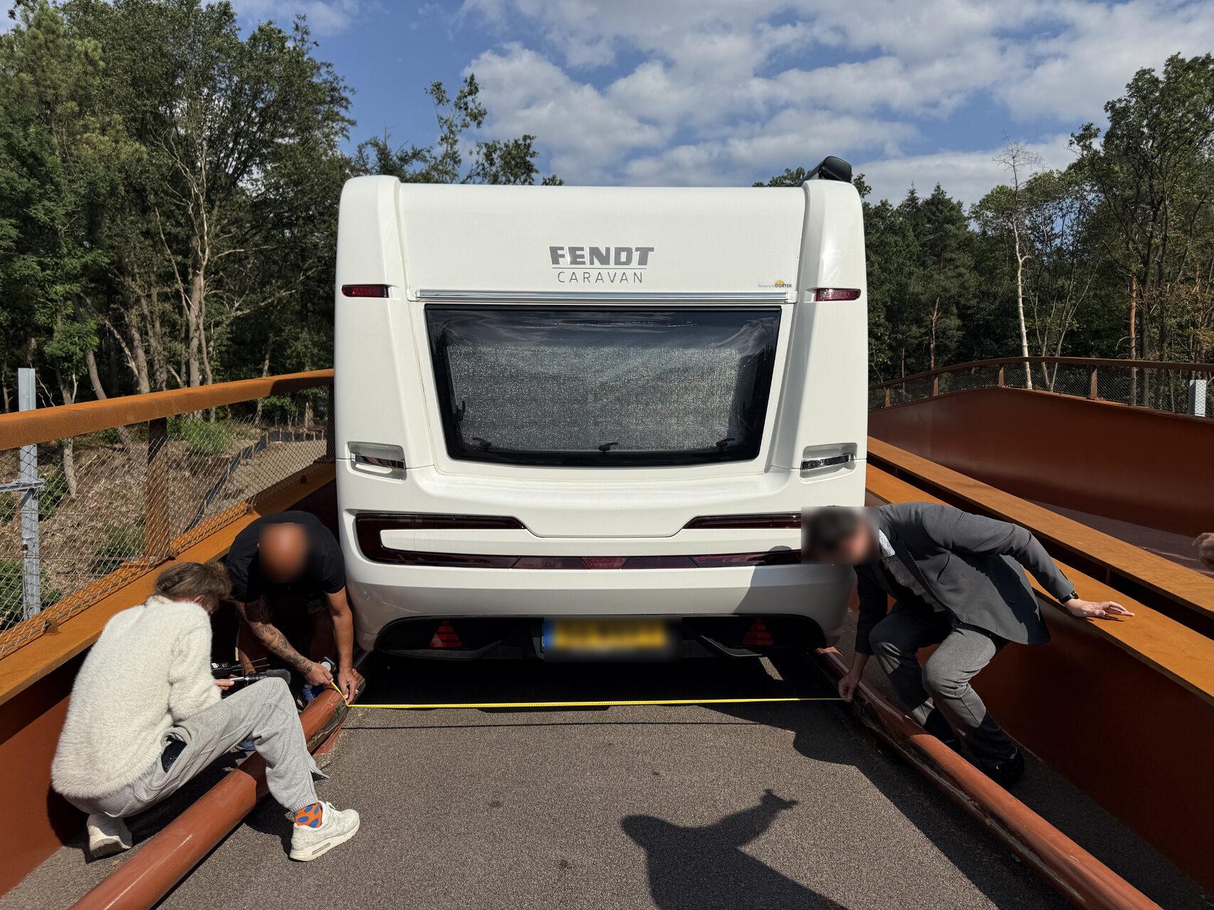 Caravan voor vijfde keer klem bij doorgangsbeperking