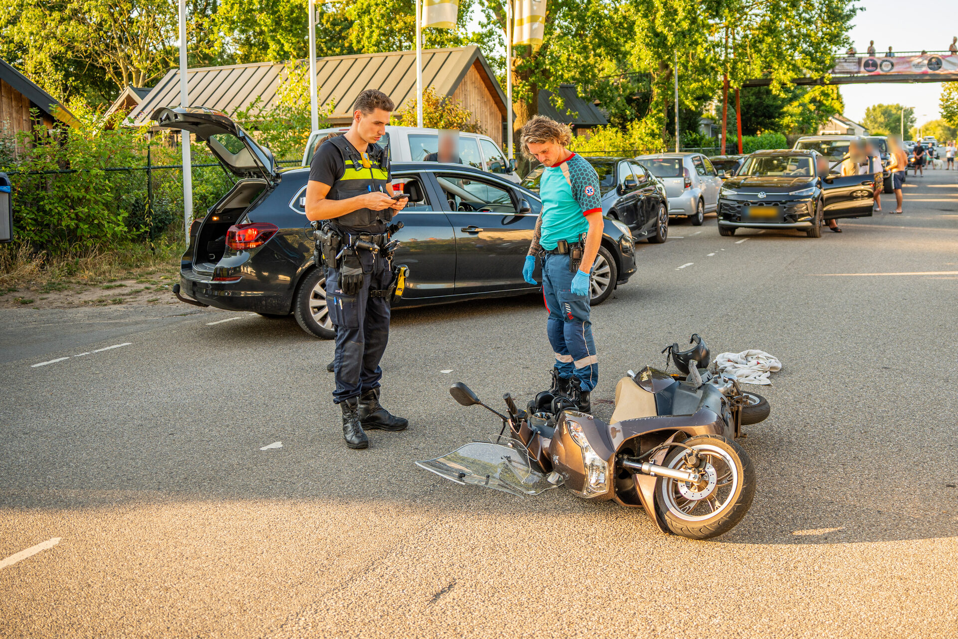 Gewonde scooterrijder mogelijk onder invloed van alcohol