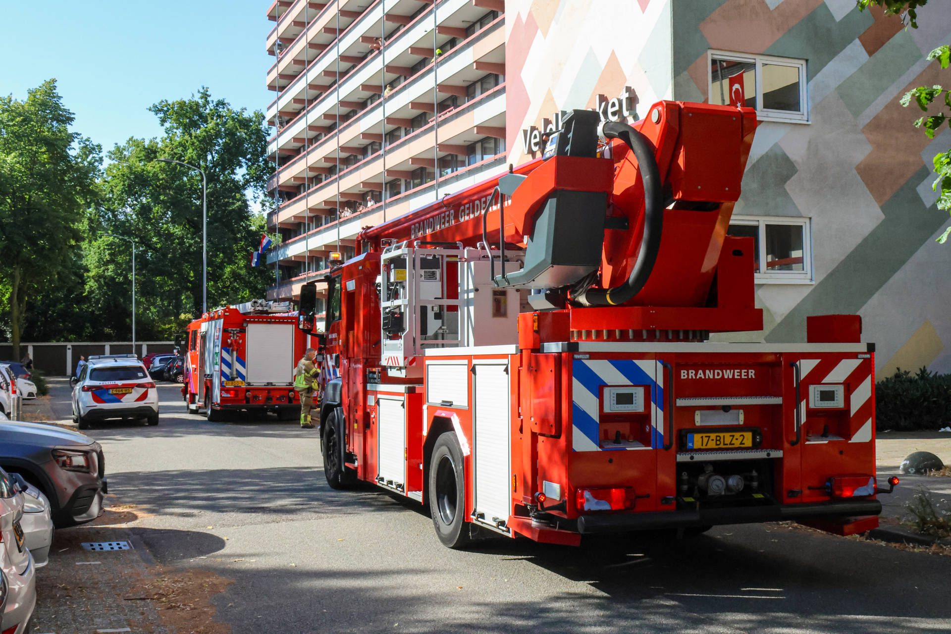 Grote waterlekkage in flat zorgt voor brandweerinzet