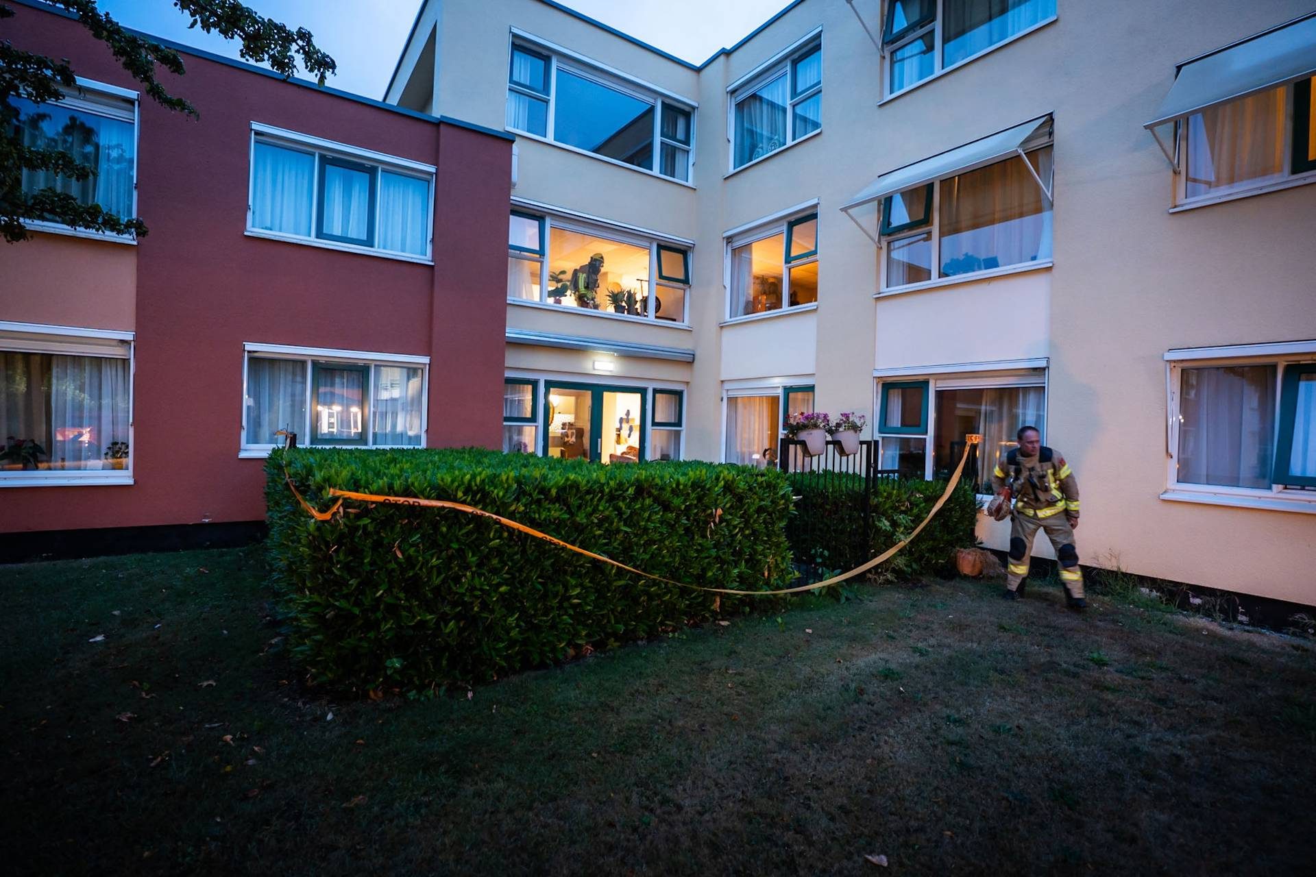 Brand breekt uit in appartement van woonzorgcentrum, vleugel ontruimd