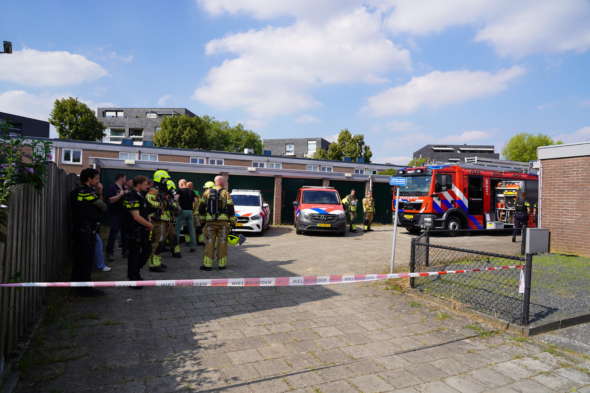 Politie vindt stoffen voor methamfetamine in garagebox