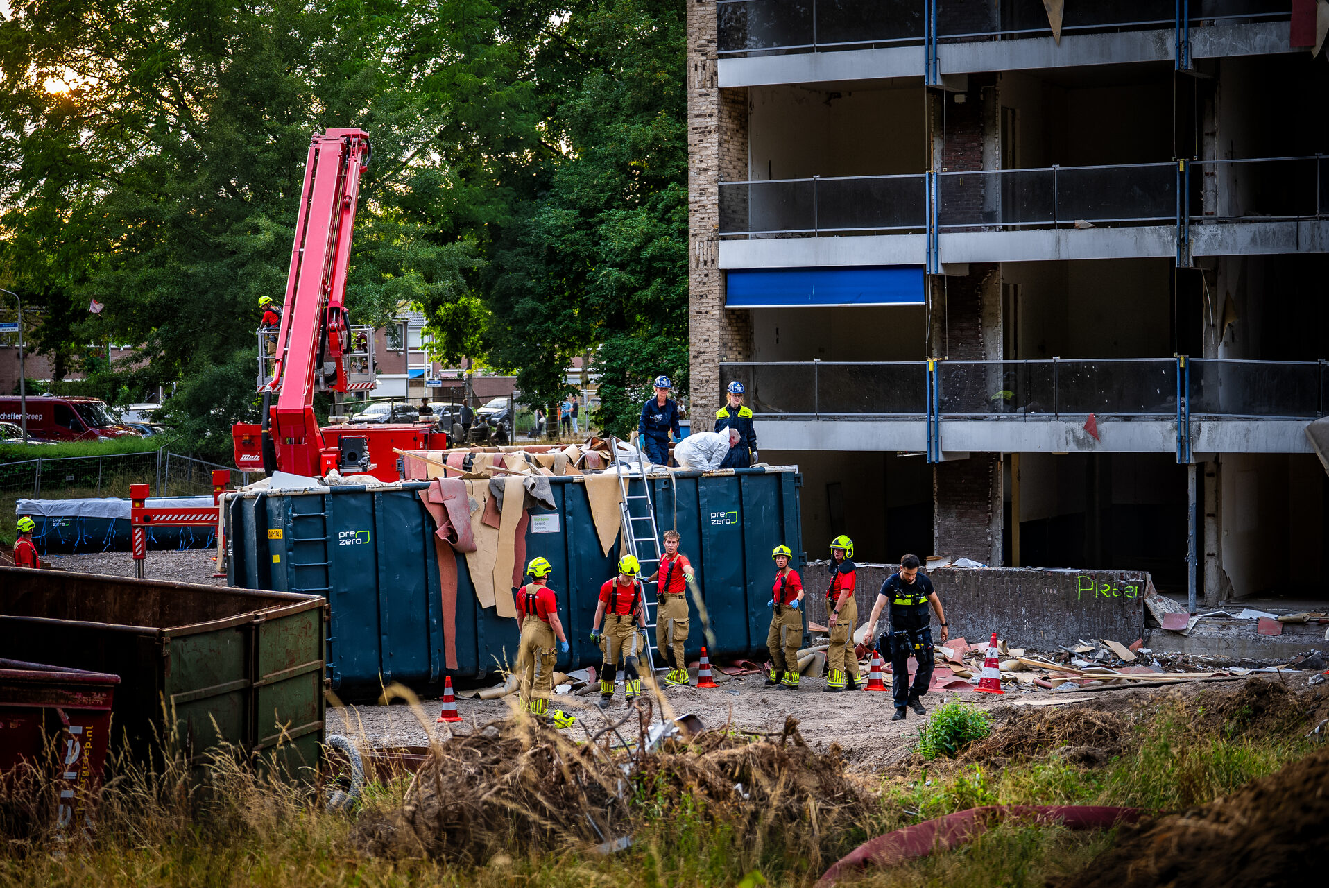 Sloopwerker overleden na val van 9e verdieping, arbeidsinspectie doet onderzoek