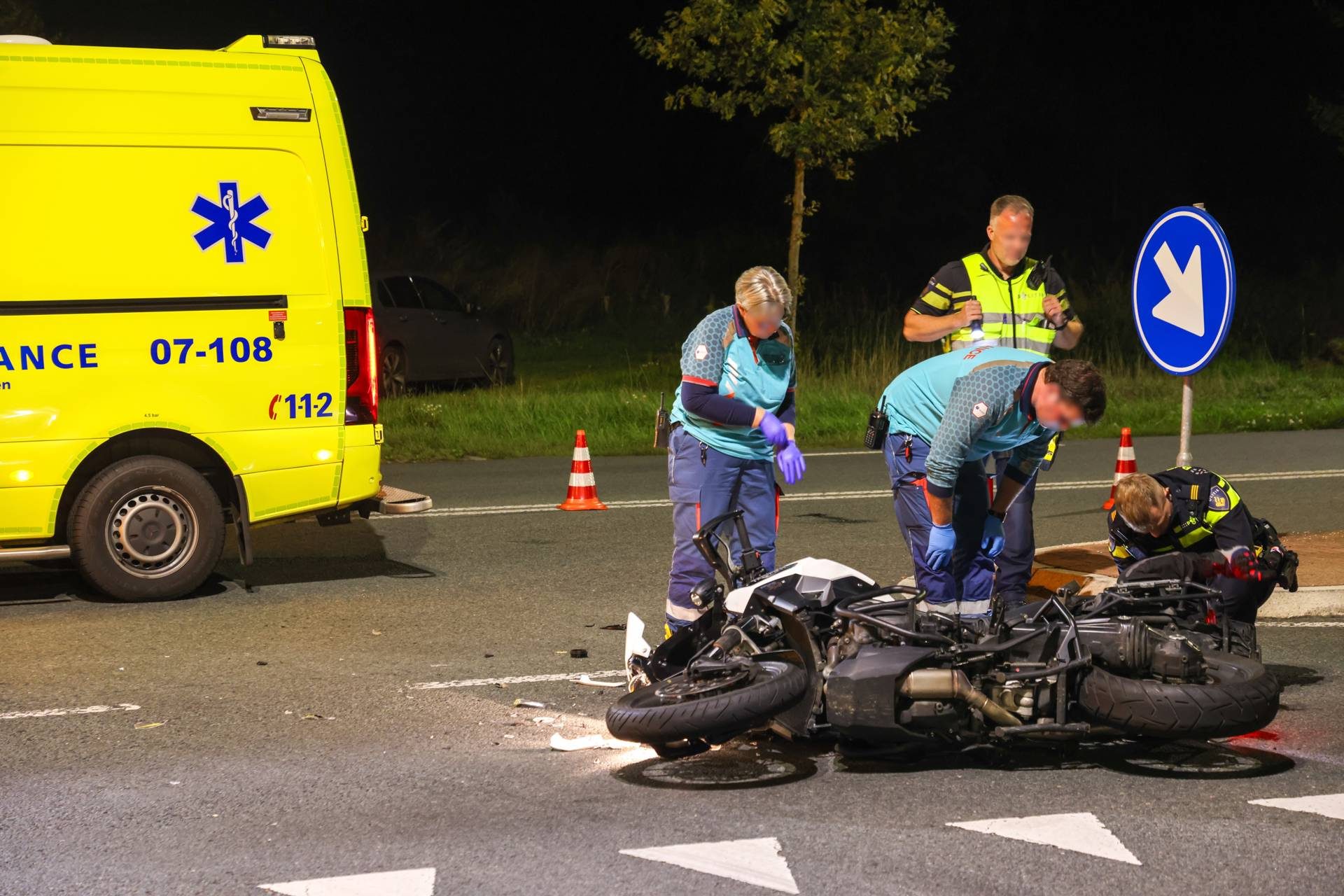 Motorrijder gewond bij botsing met auto in Terschuur