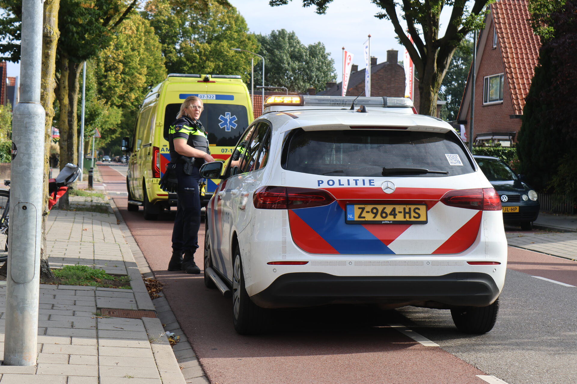 Fietser met spoed naar ziekenhuis na val
