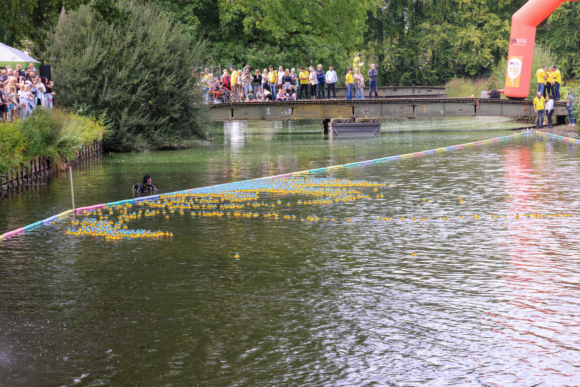 2500 badeendjes racen voor het goede doel