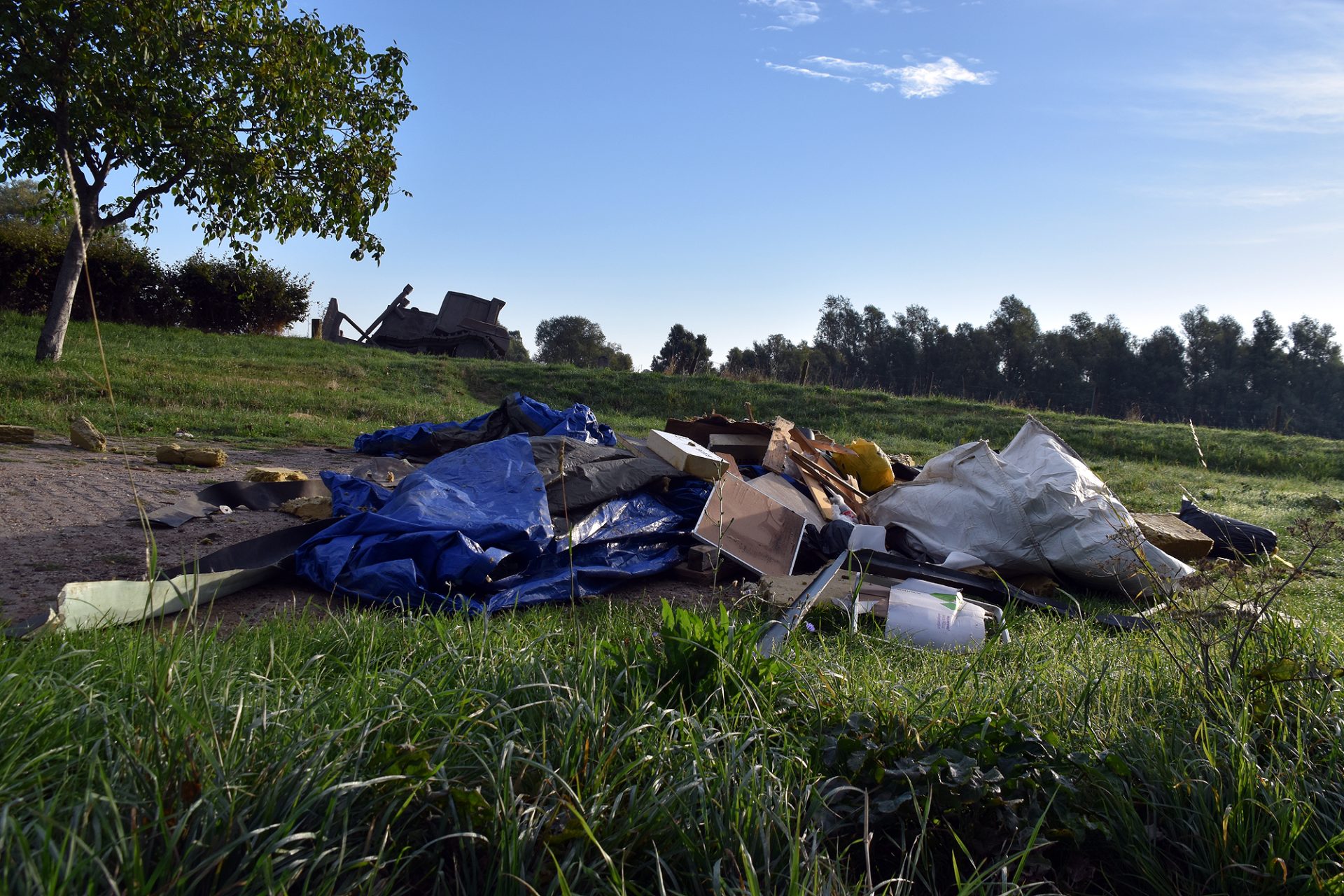 Opnieuw grote hoeveelheid afval gedumpt