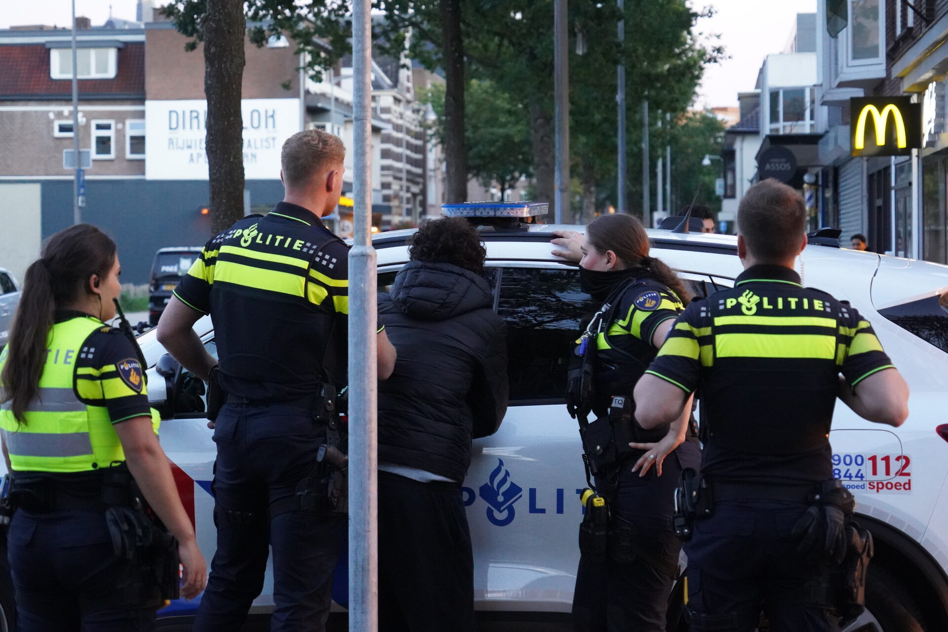 Persoon aangehouden na gooien molotovcocktail in Apeldoorn