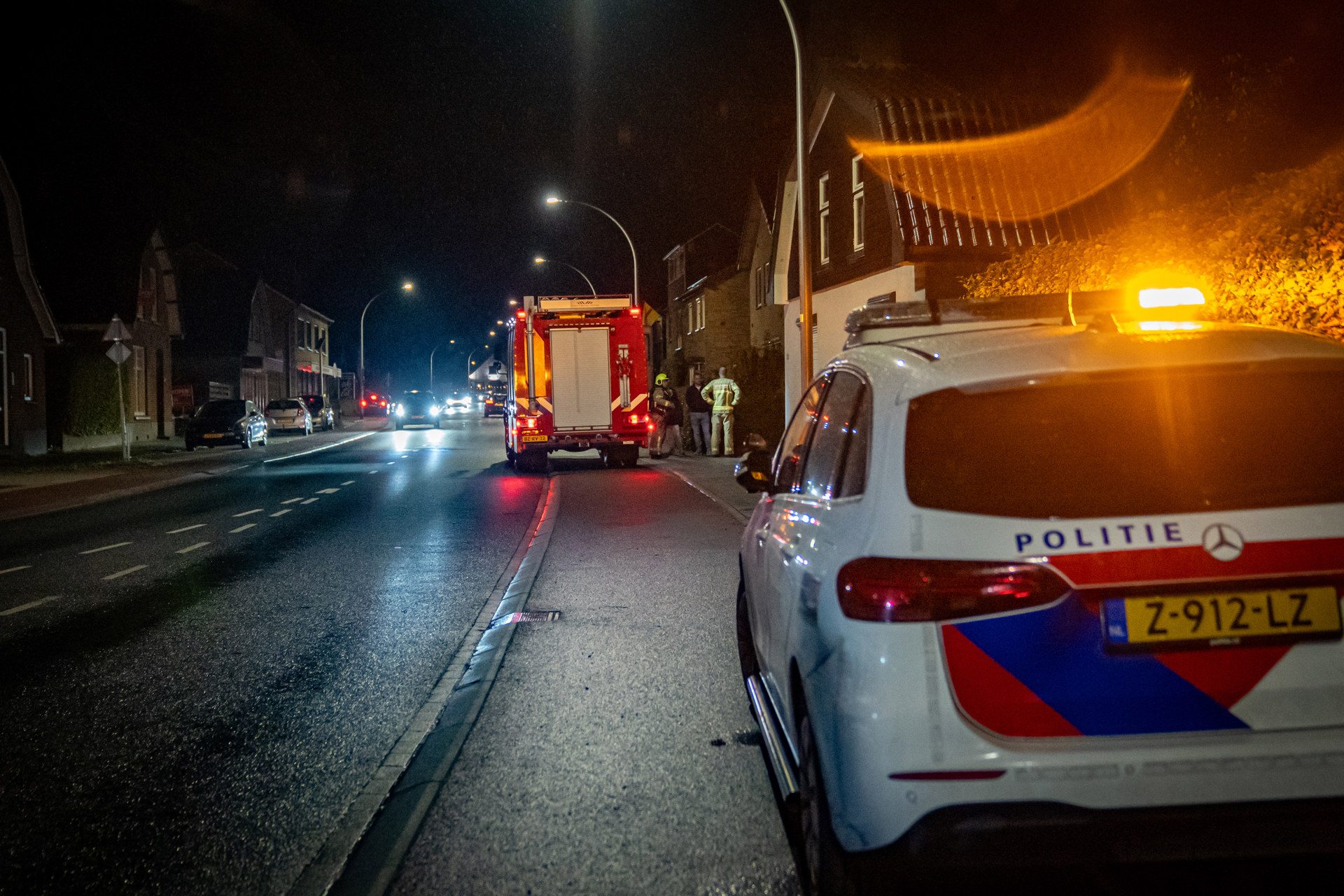 Brandweer rukt uit voor brandende accu van trekker