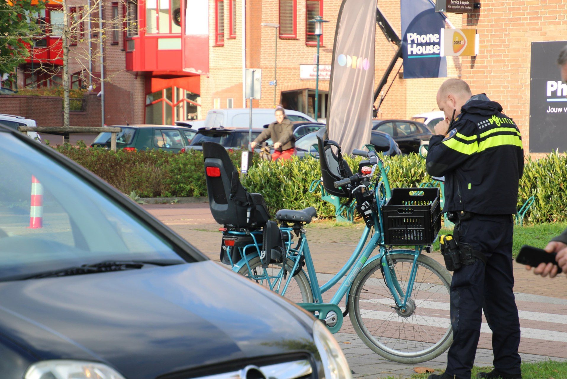 Fietsster gewond bij aanrijding op oversteekplaats