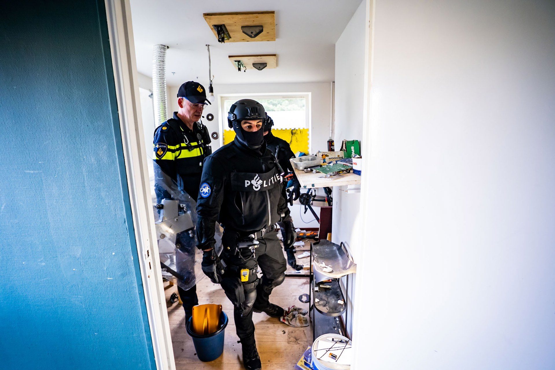 Krakers weigeren te vertrekken bij gedwongen ontruiming