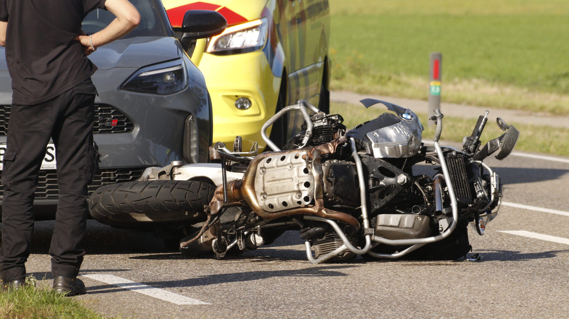 Motorrijder gewond bij botsing met auto in Aalten